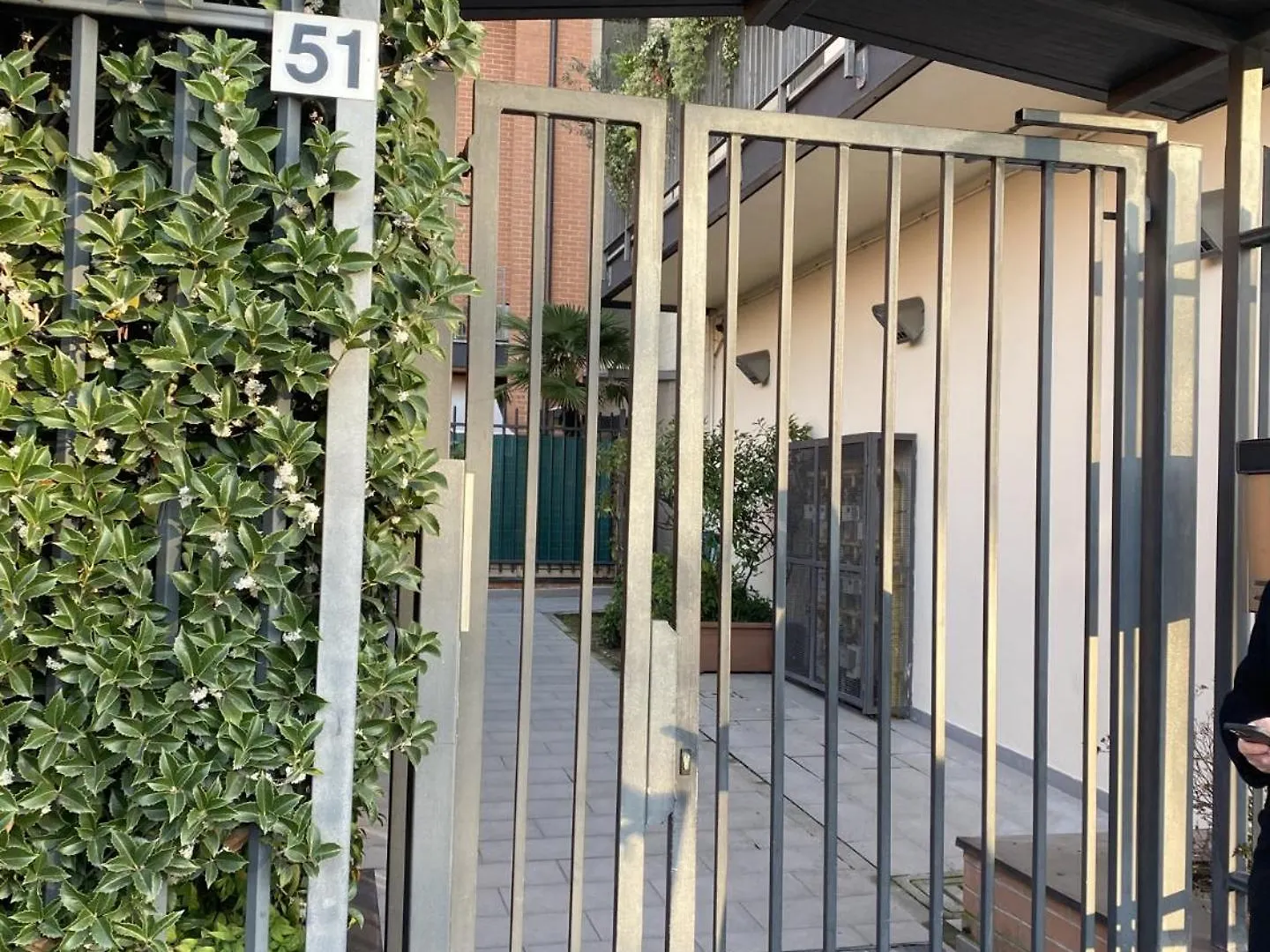 Xenia Apartments - Spacious Three-Room Apartment 10 Min From Linate Mediolan 0*,  Włochy